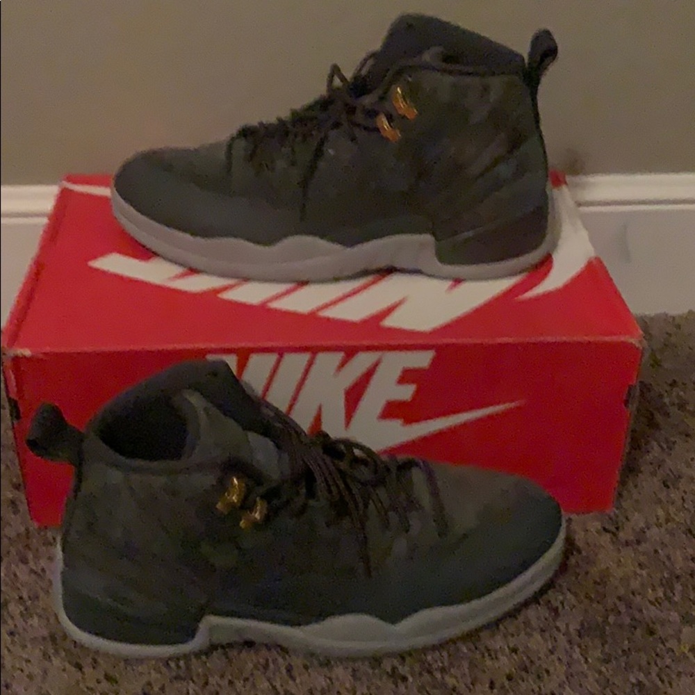 Jordan 12 Gray Size 12 - Picture 3 of 5